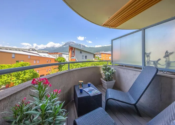 L'espace Detente - Gem / Gare Apartment